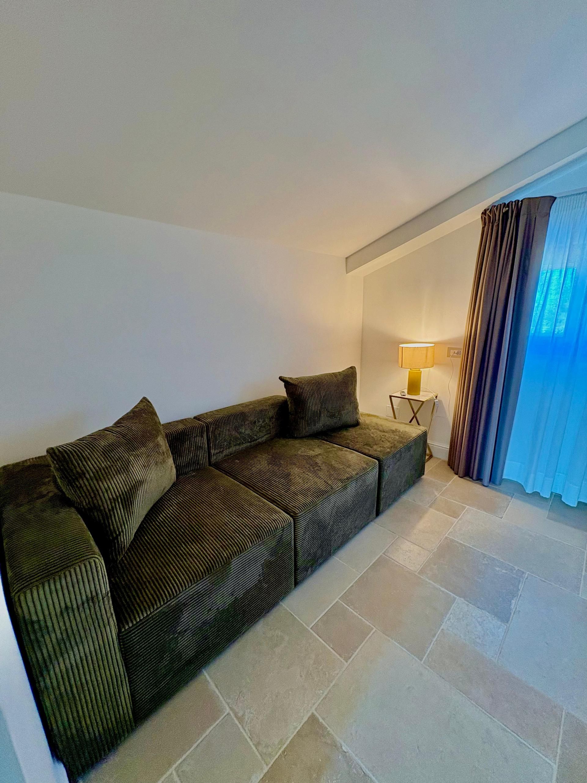 camera matrimoniale superiore della Posta Del Guardiano Country House a Vieste nel Gargano